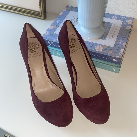 Vince Camuto Maroon Suede Heels Size 9 - Picture 2 of 10